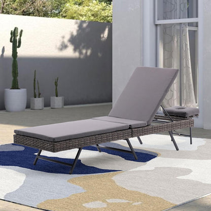 Patio Chaise Lounge with Face Hole Folding